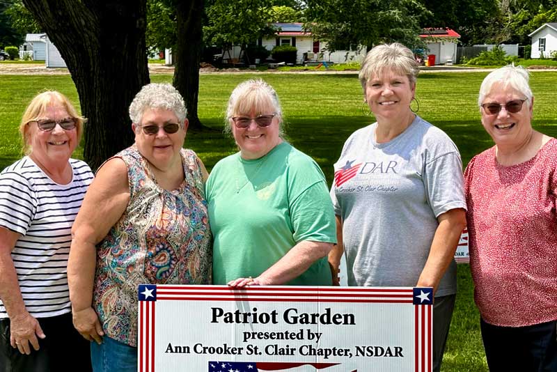 Beecher City Library - Patriot Garden